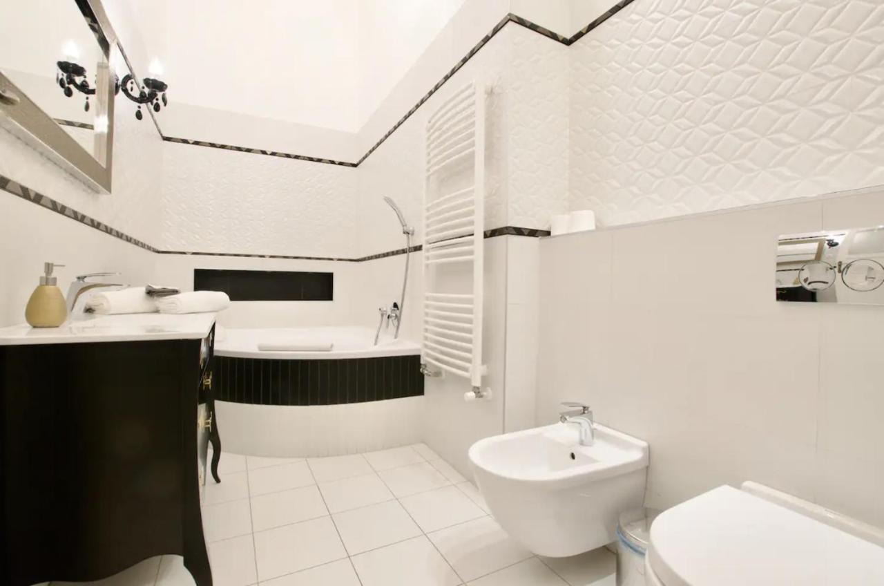 Premium Apartment By Hi5 - Lendvay Palace Budapesta Exterior foto